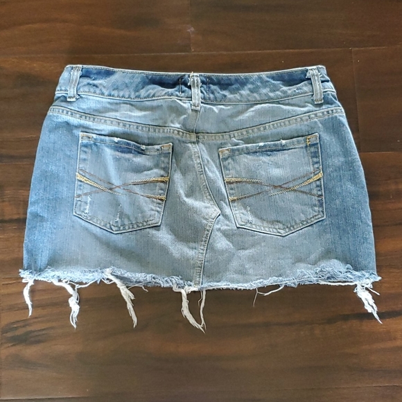 Aēropostale jean skirt - Picture 3 of 4